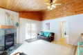 Family-Room-00-Logo